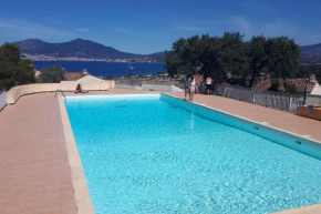 Beautiful 40 M2 With Pool Near The Beach!